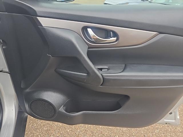 used 2016 Nissan Rogue car, priced at $9,900