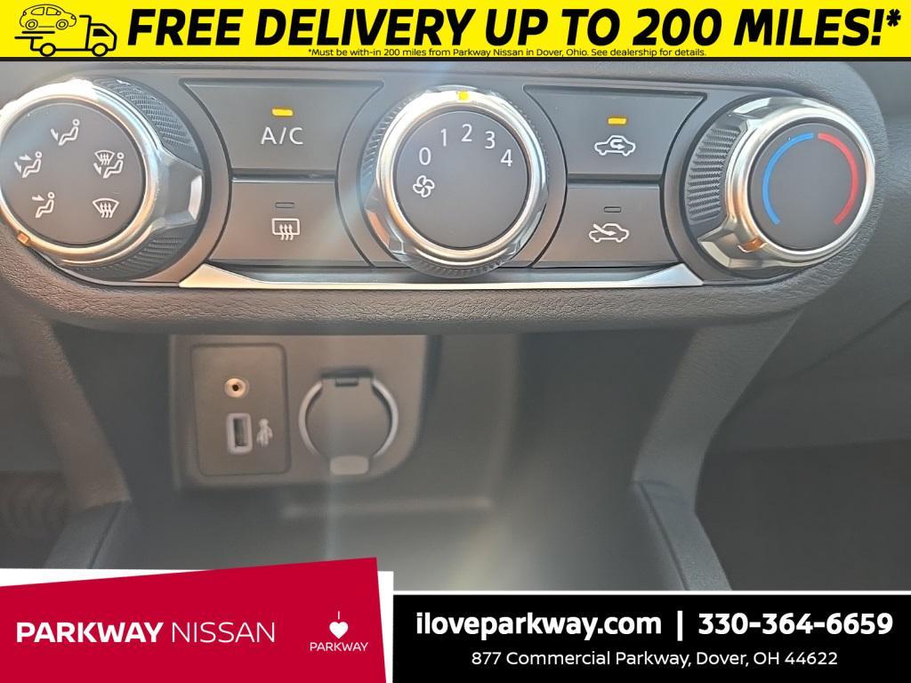 new 2025 Nissan Kicks car, priced at $23,601