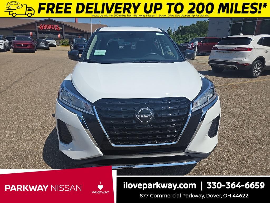 new 2025 Nissan Kicks car, priced at $23,601