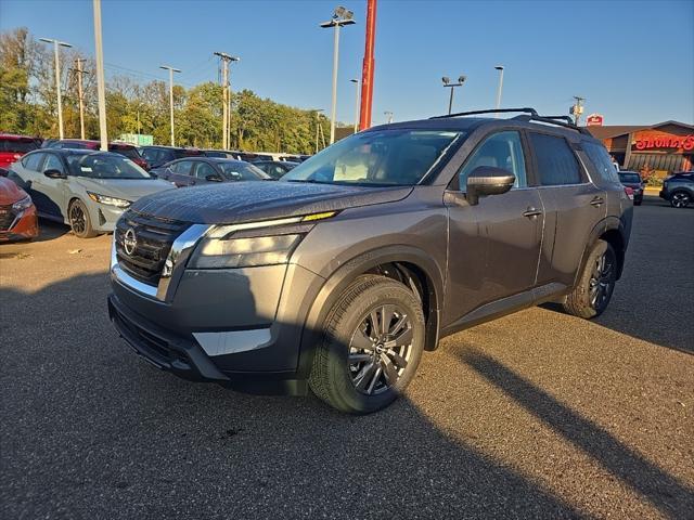 new 2024 Nissan Pathfinder car, priced at $42,484