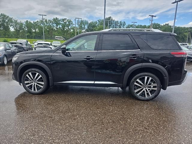 new 2025 Nissan Pathfinder car, priced at $50,125