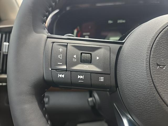 new 2025 Nissan Pathfinder car, priced at $50,125