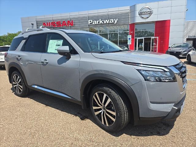new 2025 Nissan Pathfinder car, priced at $50,943