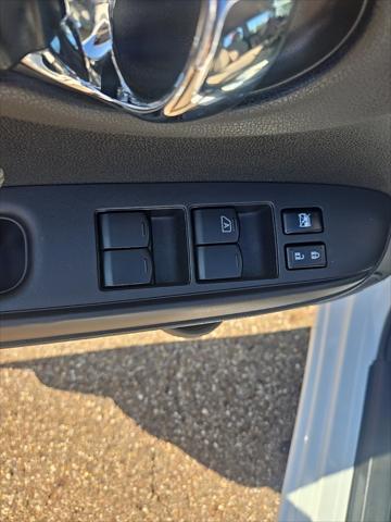 used 2015 Nissan Versa Note car, priced at $10,950