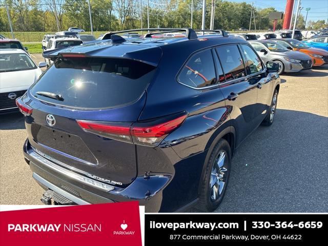 used 2021 Toyota Highlander car, priced at $36,857