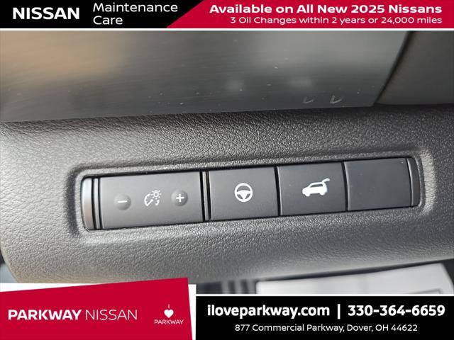 new 2025 Nissan Pathfinder car, priced at $44,002