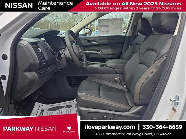 new 2025 Nissan Pathfinder car, priced at $44,002