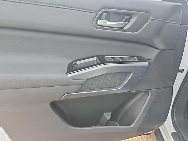 new 2025 Nissan Pathfinder car, priced at $43,502