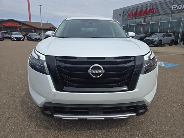 new 2025 Nissan Pathfinder car, priced at $43,502