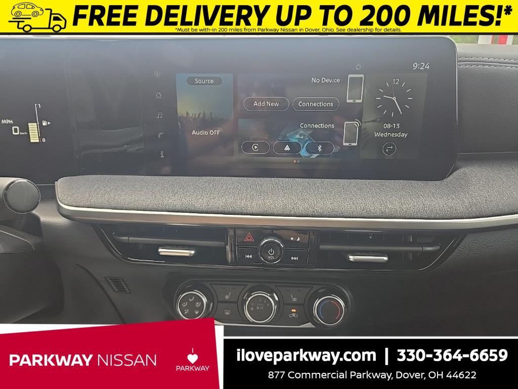 new 2025 Nissan Kicks car, priced at $29,631