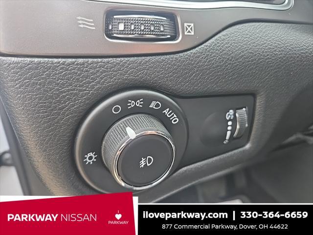 used 2019 Jeep Cherokee car, priced at $15,837