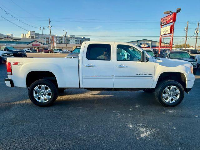 used 2014 GMC Sierra 2500 car, priced at $31,900