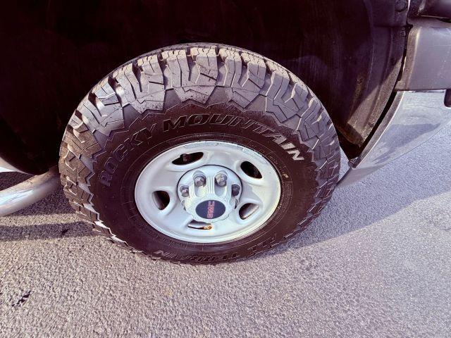 used 2001 GMC Sierra 2500 car, priced at $21,900