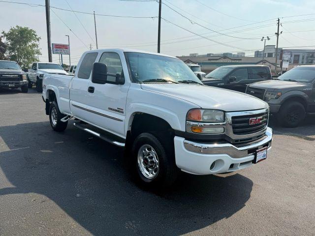 used 2005 GMC Sierra 2500 car, priced at $23,900