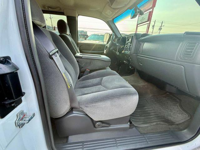 used 2005 GMC Sierra 2500 car, priced at $23,900