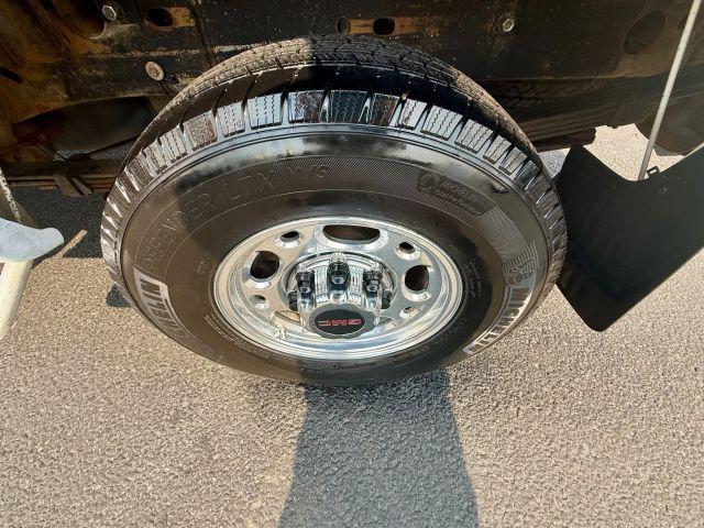 used 2005 GMC Sierra 2500 car, priced at $23,900