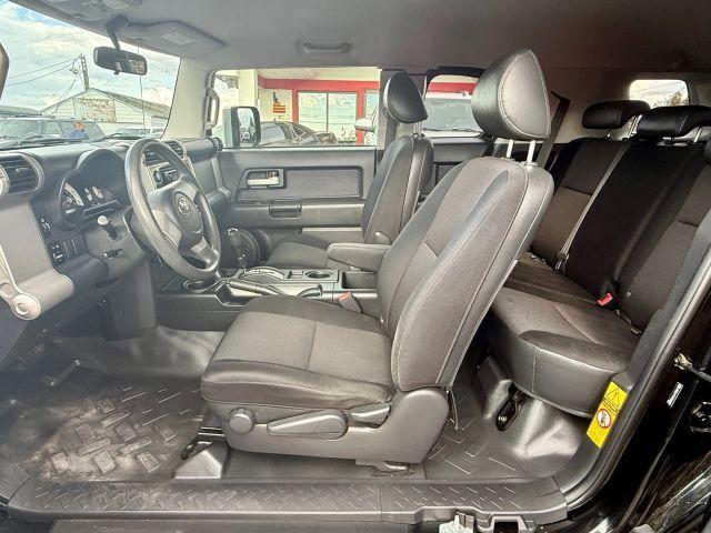 used 2007 Toyota FJ Cruiser car, priced at $12,999