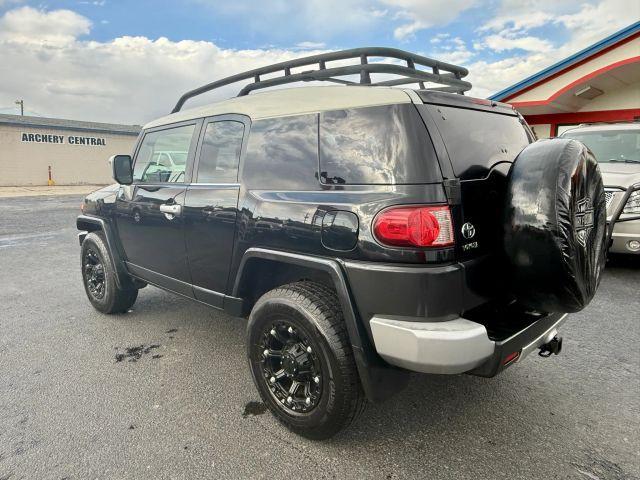 used 2007 Toyota FJ Cruiser car, priced at $12,999