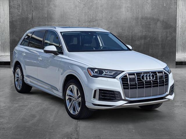 used 2023 Audi Q7 car, priced at $43,327