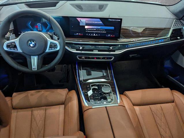 new 2025 BMW X7 car, priced at $100,190