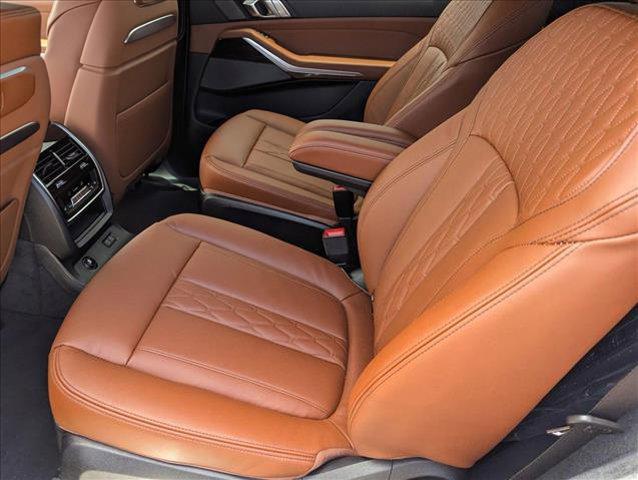 new 2026 BMW X7 car, priced at $102,755