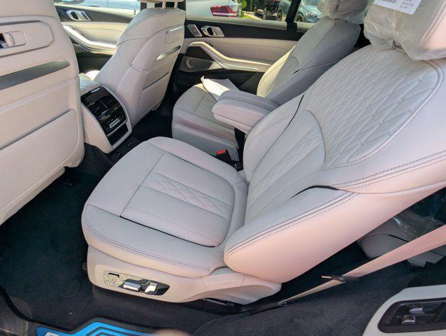 new 2026 BMW X7 car, priced at $128,495