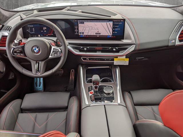 new 2024 BMW XM car