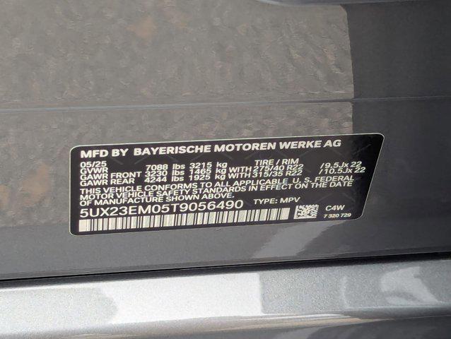 new 2026 BMW X7 car, priced at $100,335
