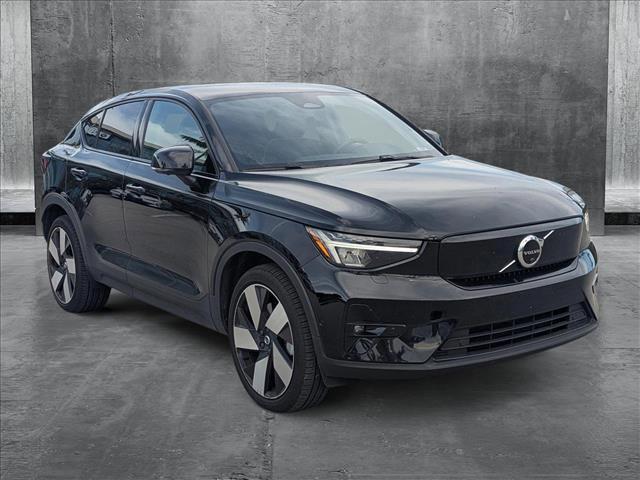 used 2022 Volvo C40 Recharge Pure Electric car, priced at $27,634