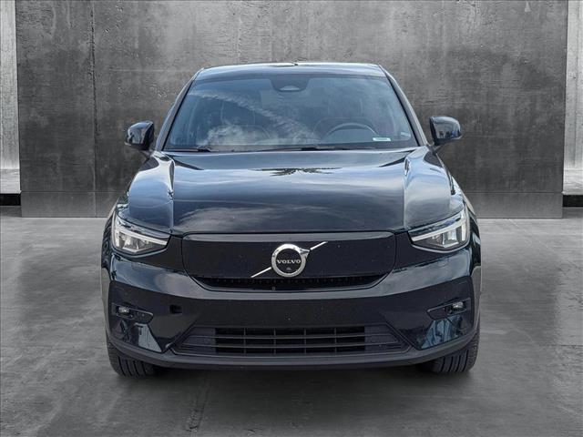 used 2022 Volvo C40 Recharge Pure Electric car, priced at $27,634