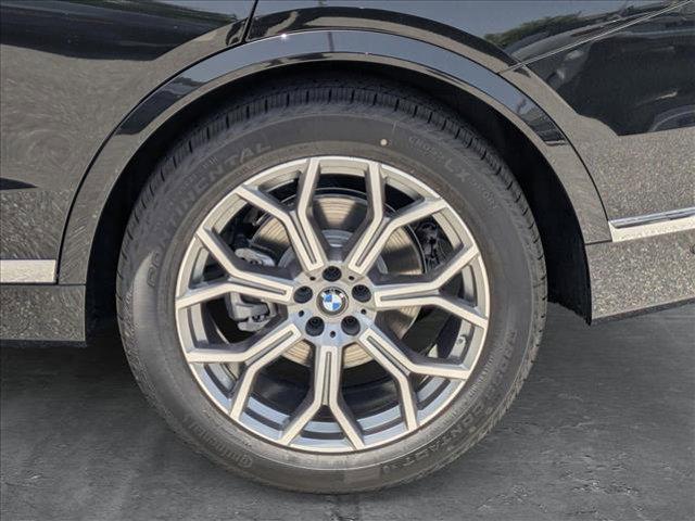 new 2026 BMW X7 car, priced at $92,685