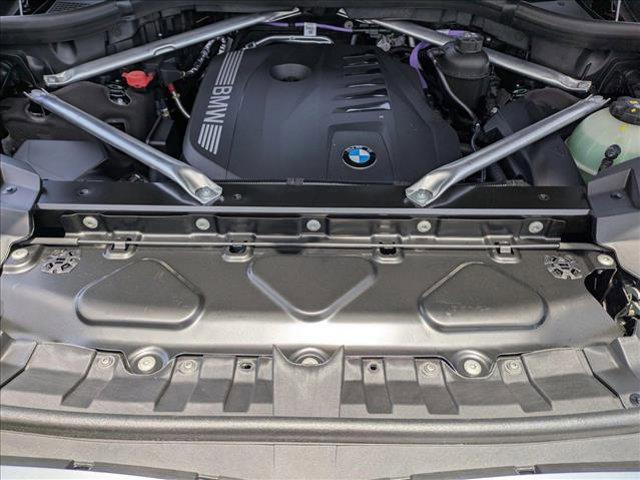 new 2026 BMW X7 car, priced at $92,685