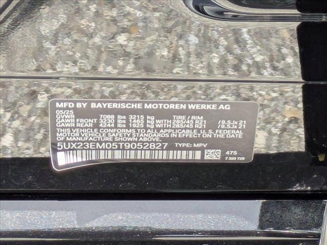 new 2026 BMW X7 car, priced at $92,685
