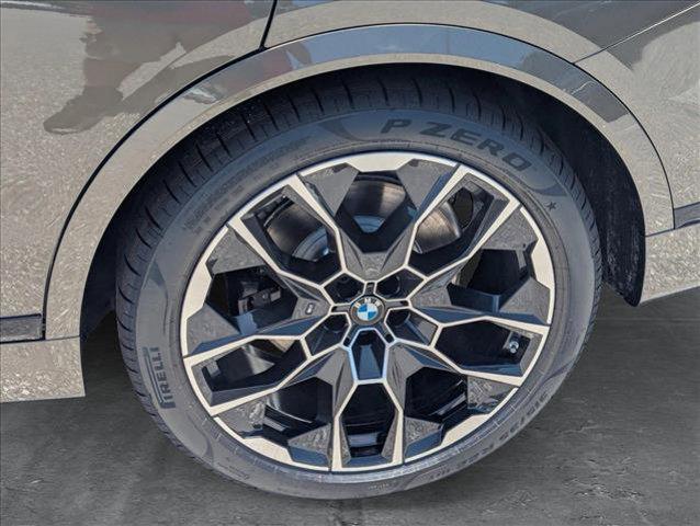 new 2026 BMW X7 car, priced at $100,335