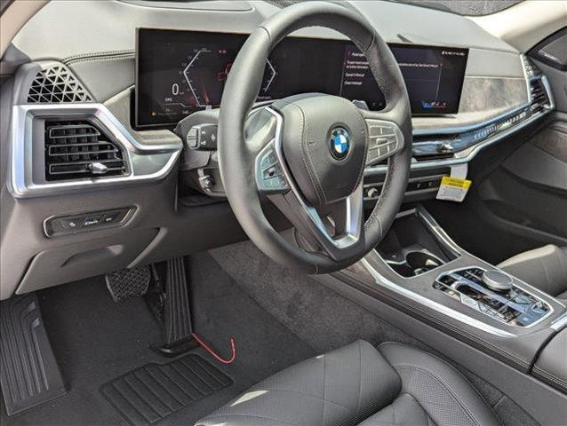 new 2025 BMW X7 car, priced at $93,220