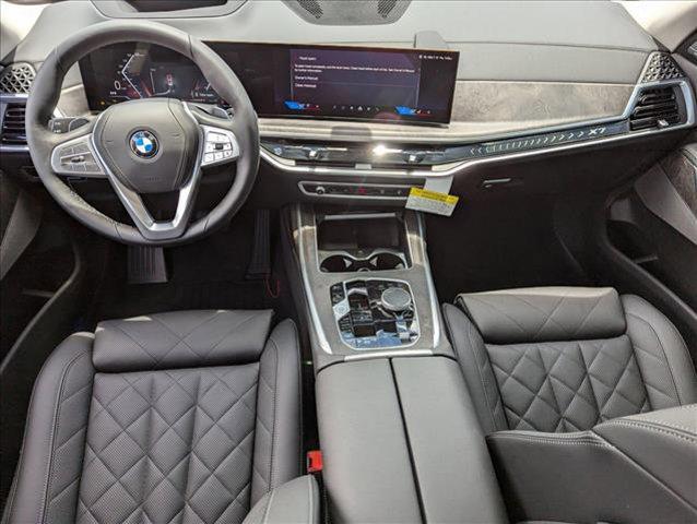 new 2025 BMW X7 car, priced at $93,220