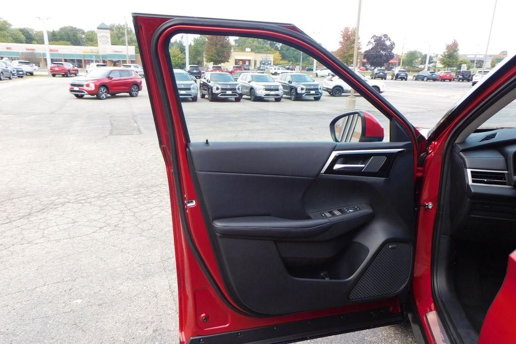new 2025 Mitsubishi Outlander car, priced at $37,565