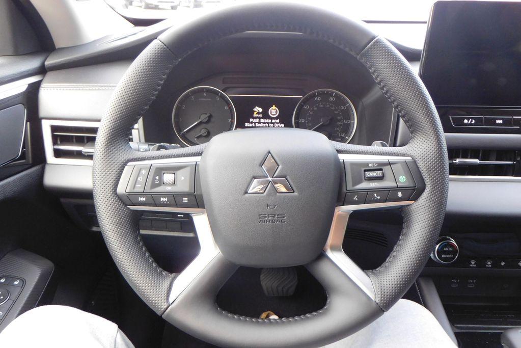 new 2025 Mitsubishi Outlander car, priced at $37,565