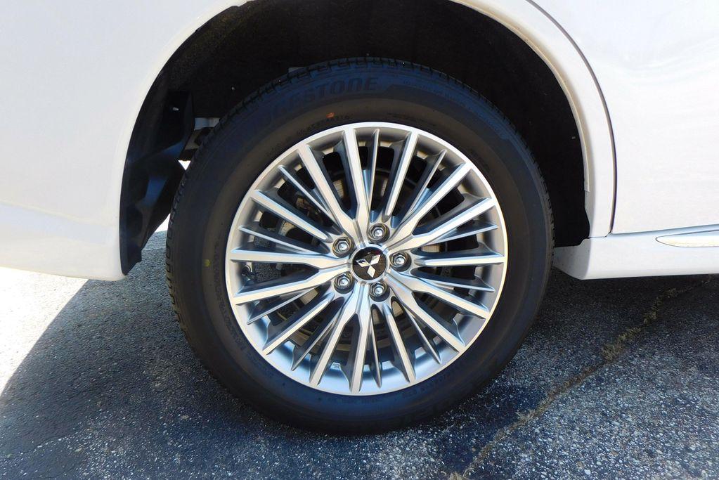 used 2022 Mitsubishi Outlander PHEV car, priced at $20,990