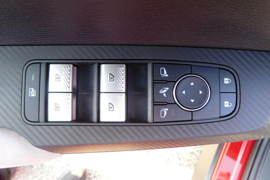new 2025 Mitsubishi Outlander car, priced at $37,595
