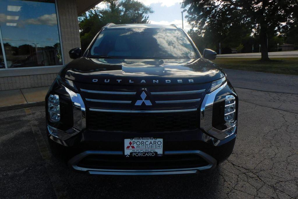 new 2025 Mitsubishi Outlander car, priced at $46,035