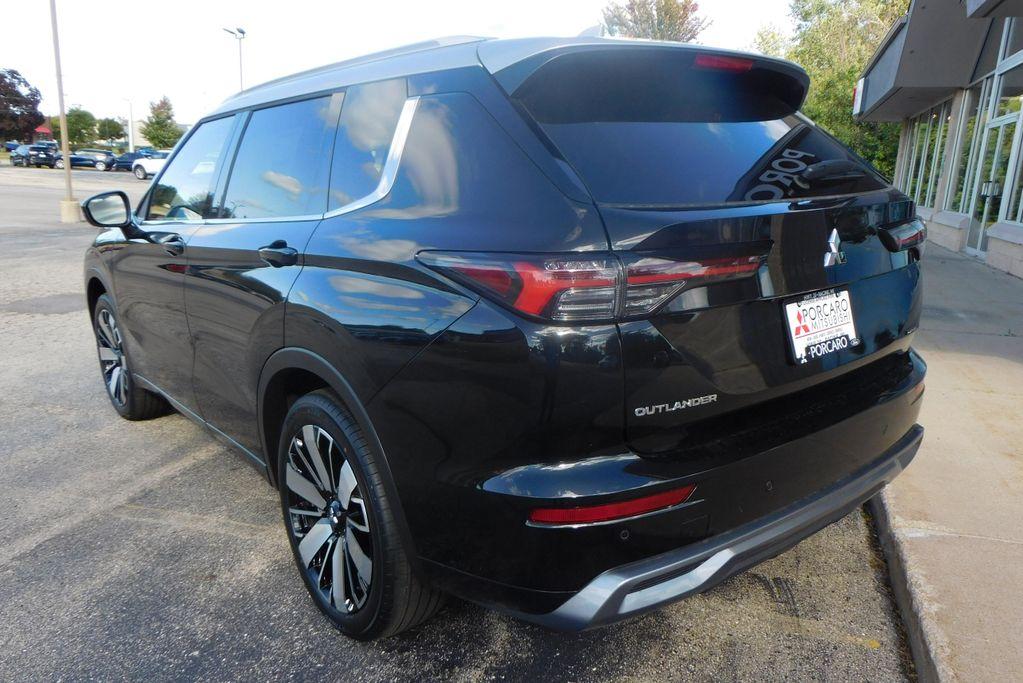 new 2025 Mitsubishi Outlander car, priced at $46,035