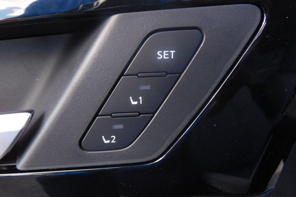 new 2025 Mitsubishi Outlander car, priced at $46,035