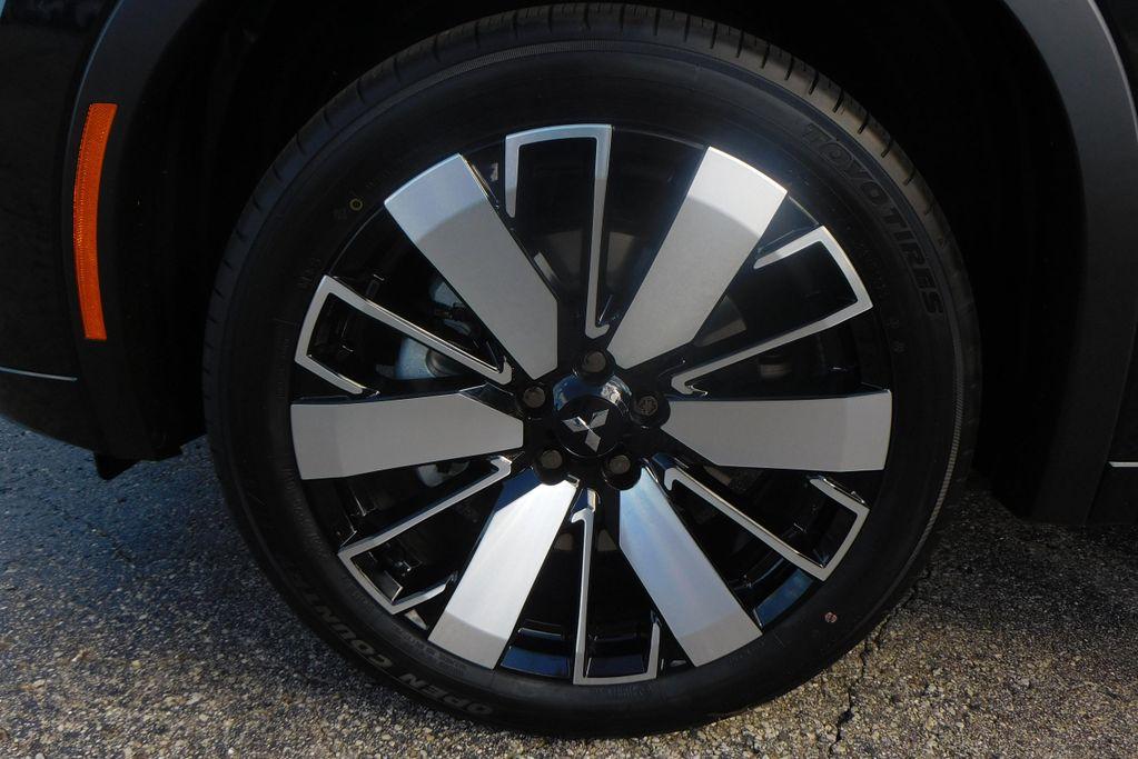 new 2025 Mitsubishi Outlander car, priced at $46,035