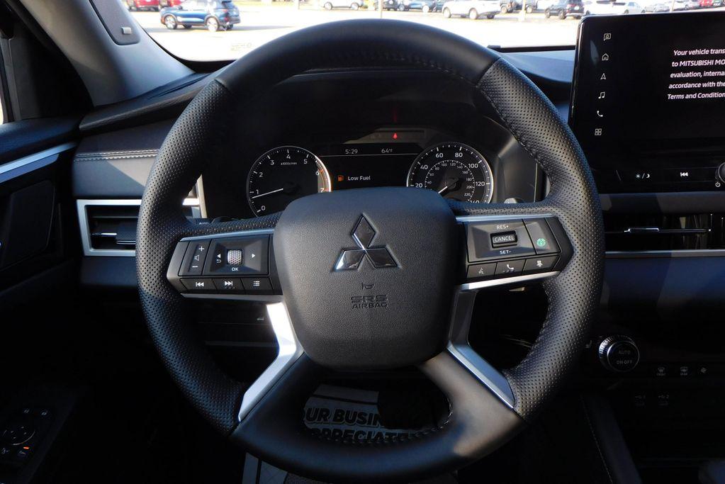 new 2025 Mitsubishi Outlander car, priced at $36,970