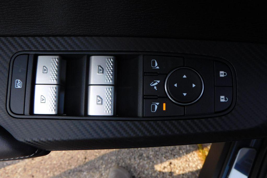 new 2025 Mitsubishi Outlander car, priced at $36,970