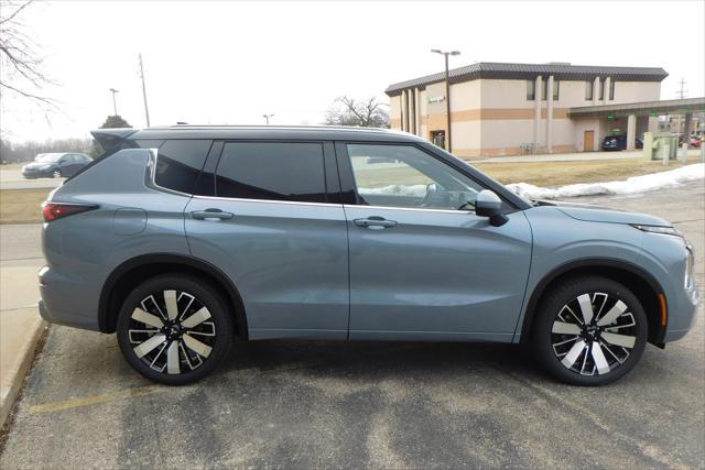 new 2025 Mitsubishi Outlander car, priced at $45,930