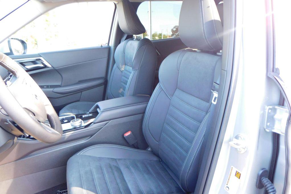 new 2025 Mitsubishi Outlander car, priced at $36,970