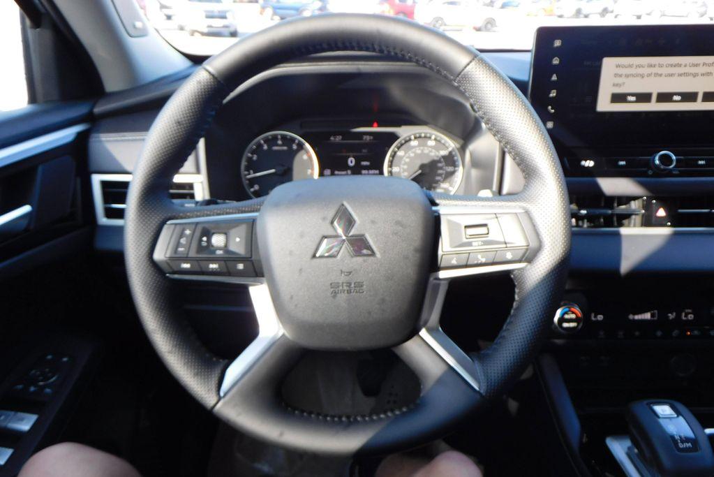 new 2025 Mitsubishi Outlander car, priced at $36,970
