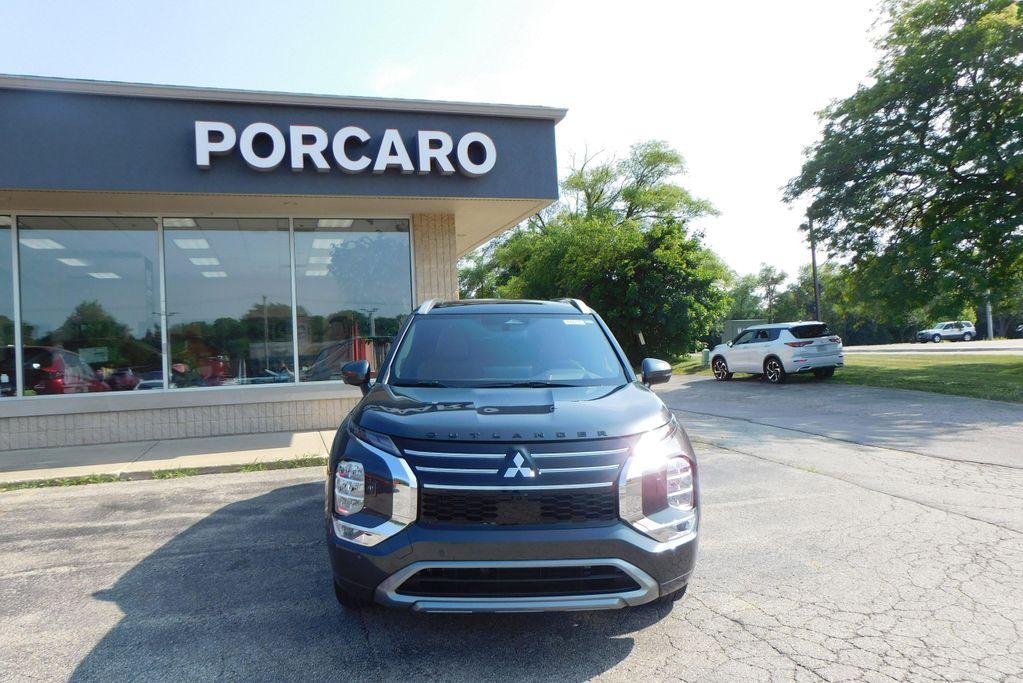 new 2025 Mitsubishi Outlander car, priced at $45,230